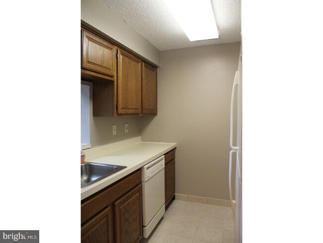 Building Photo - 1309 Ravens Crest Dr