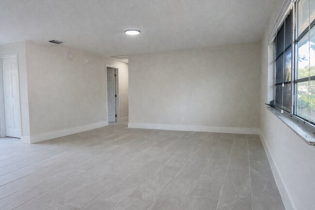 Building Photo - Beautifully Fully Remodeled 3-Bedroom Home with Carport, Indoor Laundry & Huge Fenced Yard!