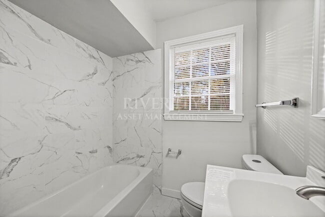 Building Photo - Gorgeous Renovated Home in Frayser!!! Section 8 Welcomed !!!!!