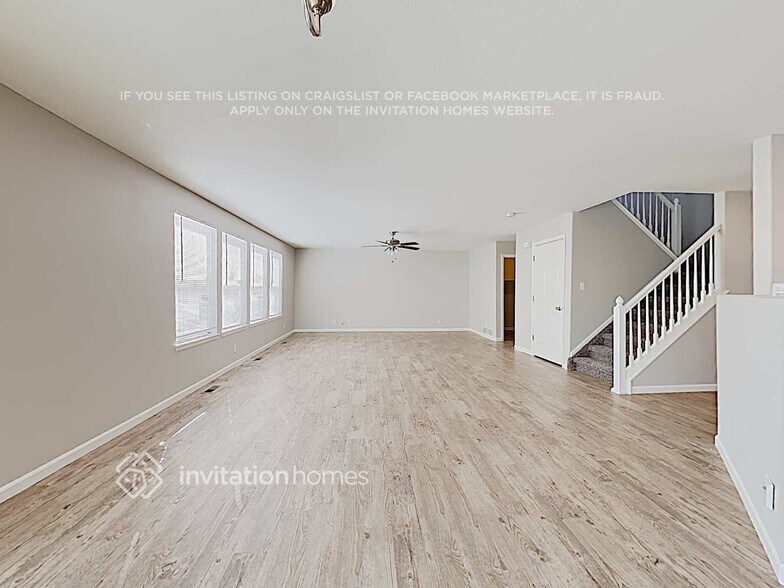 Building Photo - 11162 Fillmore Way