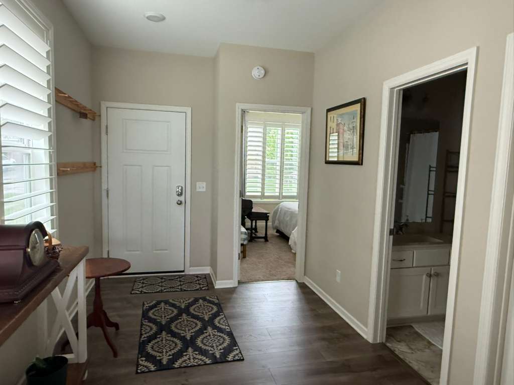 Building Photo - 9214 Kaiser Cir NE