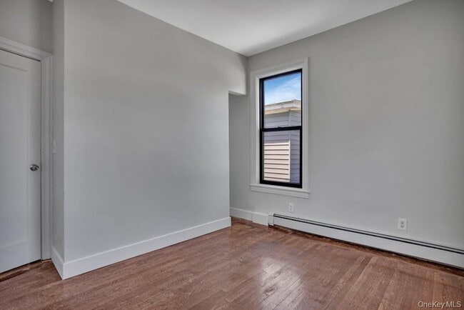 Building Photo - 107 N Forest Ave