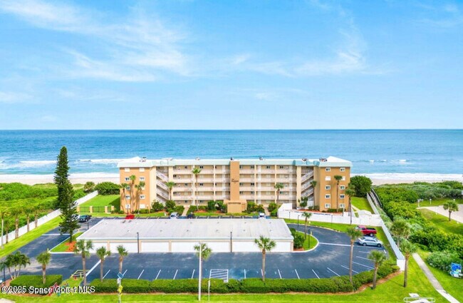 Building Photo - 1415 N Hwy A1A