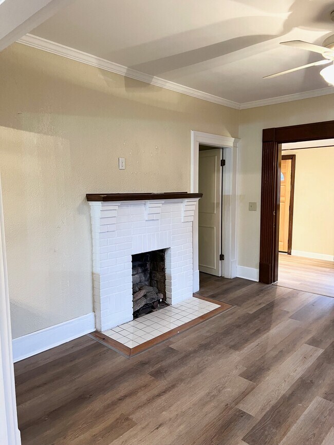 Building Photo - 808 Boylston St