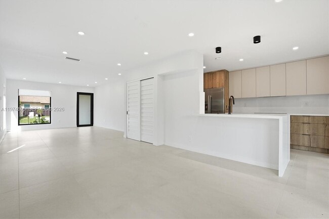 Building Photo - 11959 SW 122nd Ct