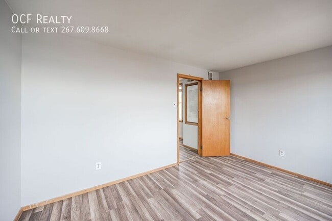 Building Photo - 734 S 9th St