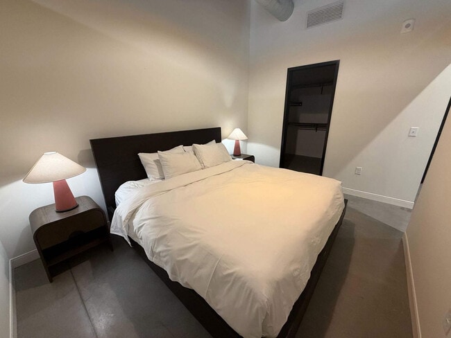 Building Photo - 1111 3rd Ave S