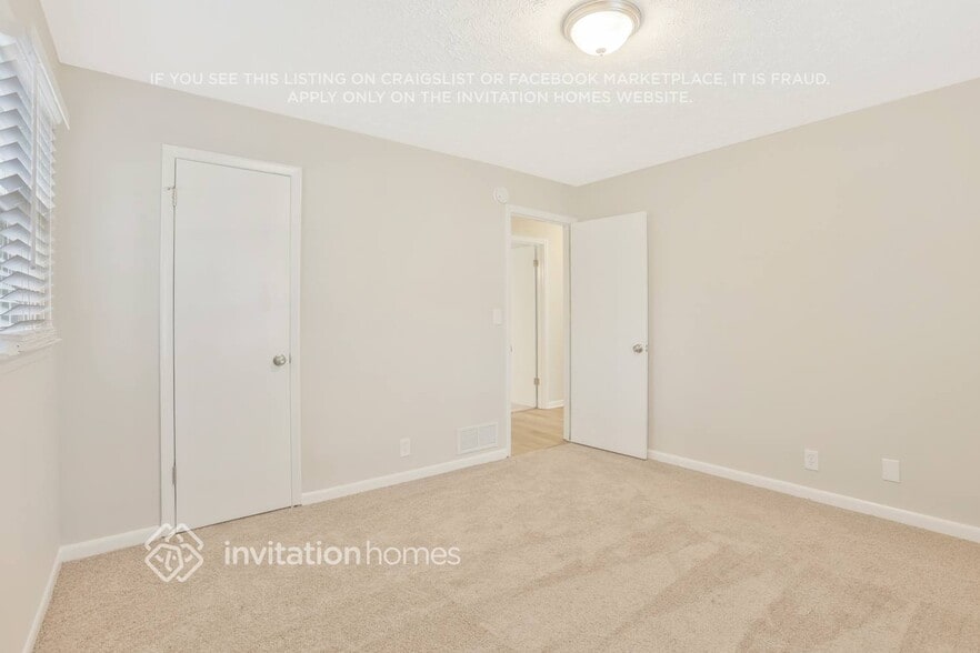 Building Photo - 1948 Englewood Way SW