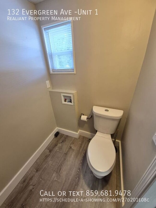 Building Photo - 132 Evergreen Ave