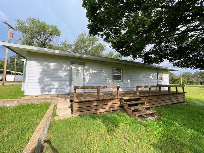 Building Photo - 3 Bed 2 Bath Home in Arlington
