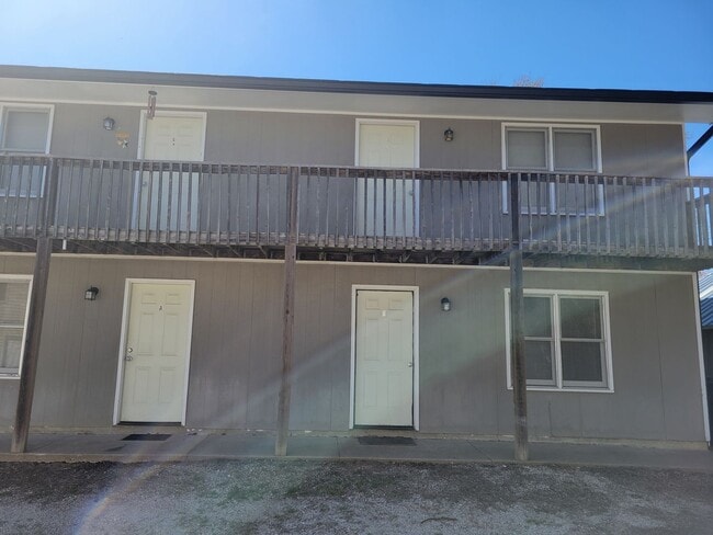 Building Photo - 315 Jefferson St