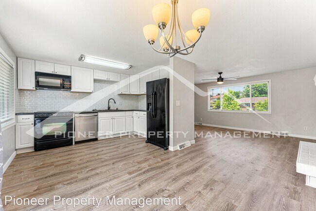 Building Photo - 3 br, 2 bath House - 9765 Fred Dr