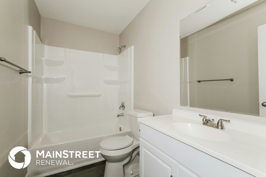 Building Photo - 16 Loney Cir