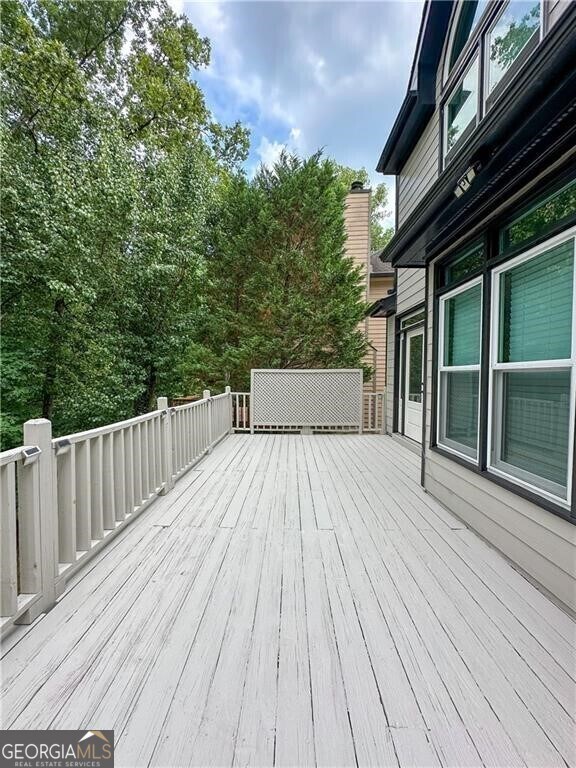 Building Photo - 3255 Park Chase
