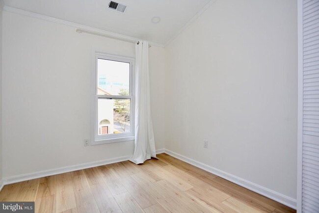 Building Photo - 1515 Templeton Pl