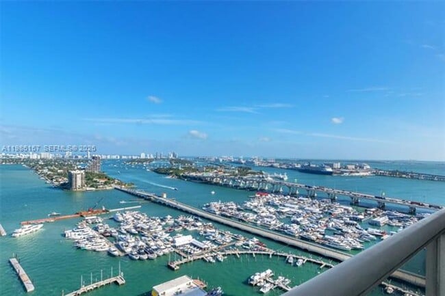 Building Photo - 1717 N Bayshore Dr