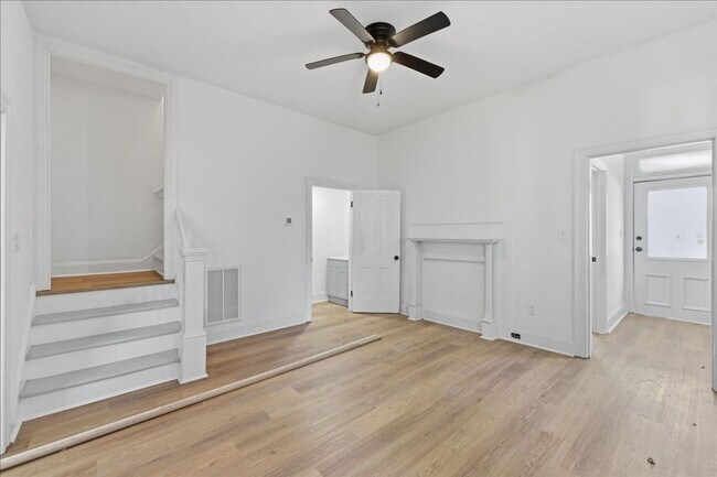 Building Photo - 423 Mt Vernon Ave