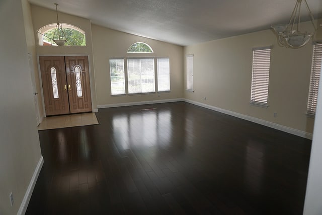 Building Photo - Beautiful 3 Bedroom 2 Bathroom Newbury Park Home! Ready for Move In!