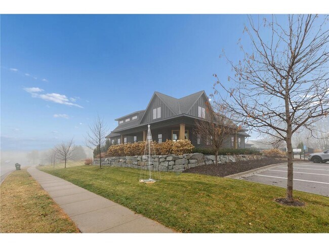 Building Photo - 8689 Deerwood Ln N