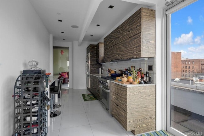 Building Photo - 21-70 31st St