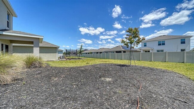 Building Photo - 12728 Lateral Root Dr