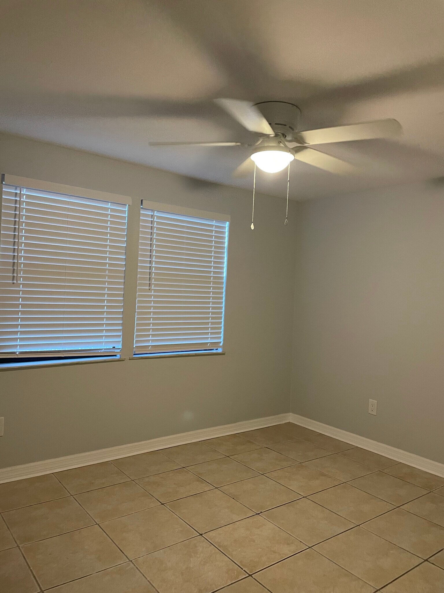 Building Photo - 4927 Sanoma Village