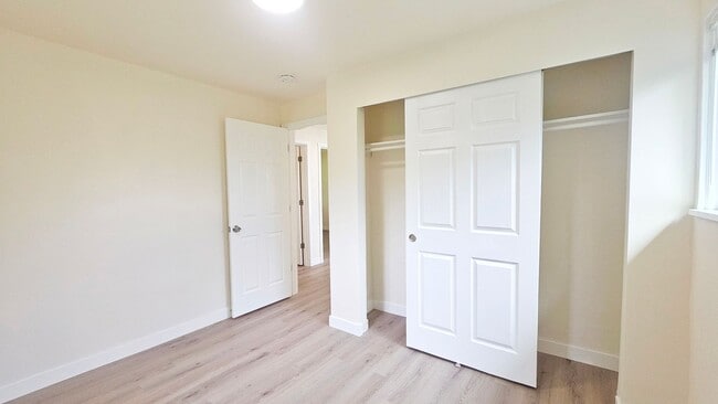 Building Photo - 3 Bed 1.25 Bath Single Family Home in Renton