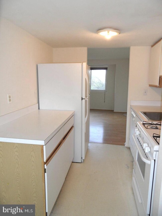 Building Photo - 9375 Indian Camp Rd