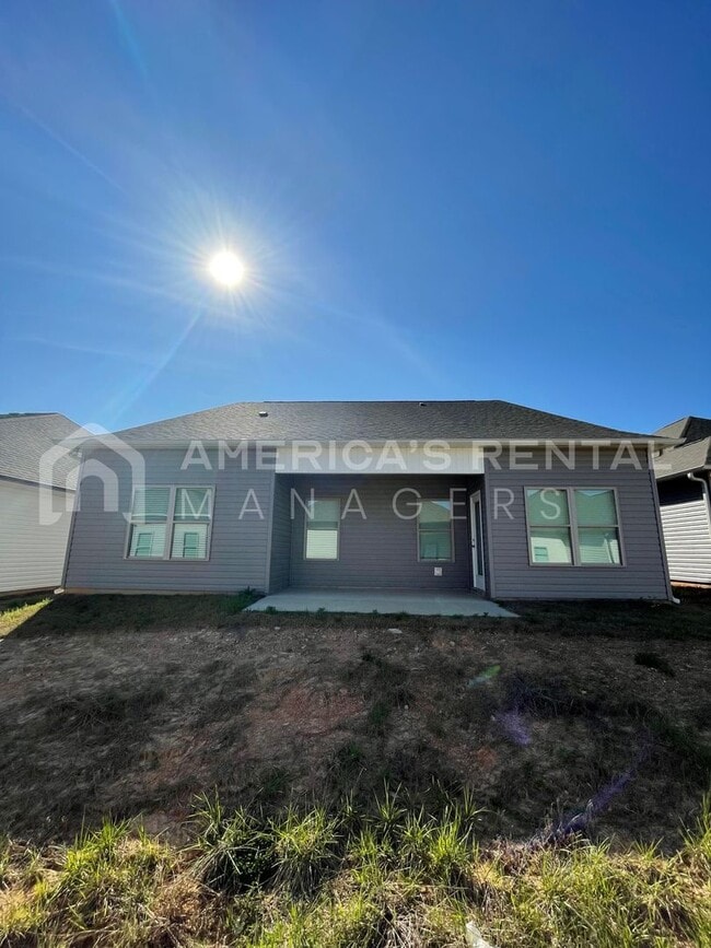 Building Photo - Roomy Home for Rent in Cullman, AL…  View with 48 Hours Notice! 6 Foot Privacy Fence