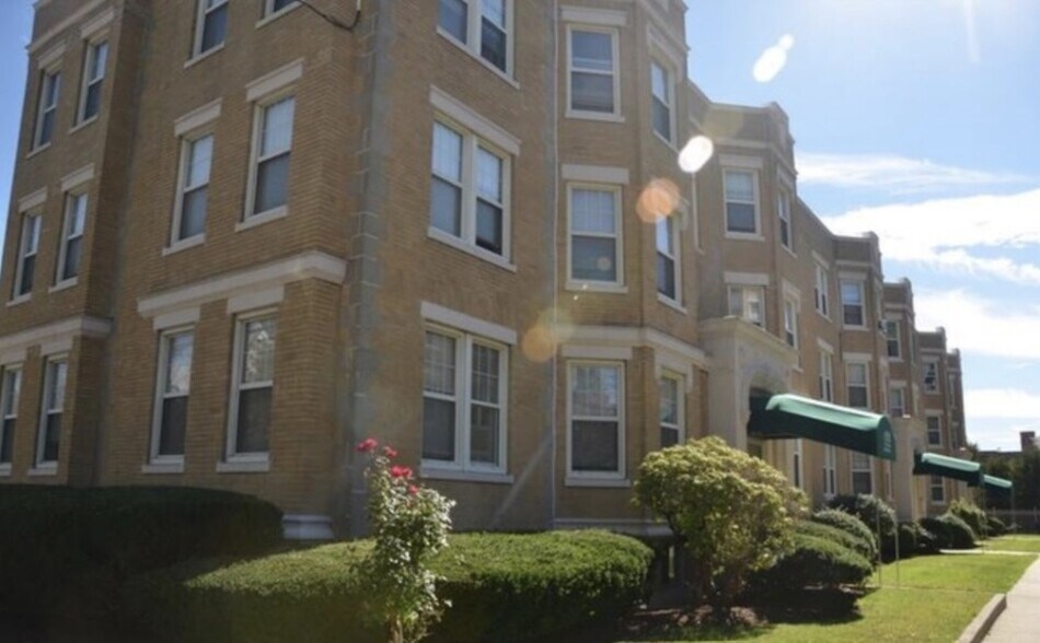 Building Photo - 86 Maple St