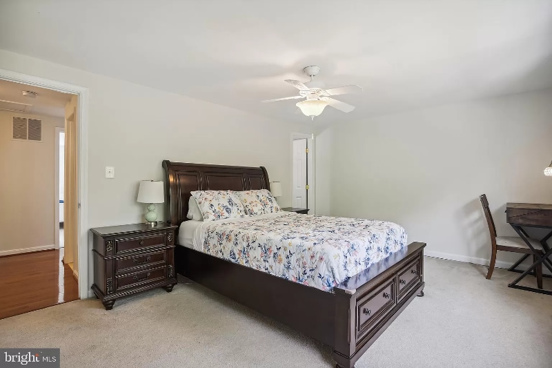 Building Photo - 5205 Cannes Ct