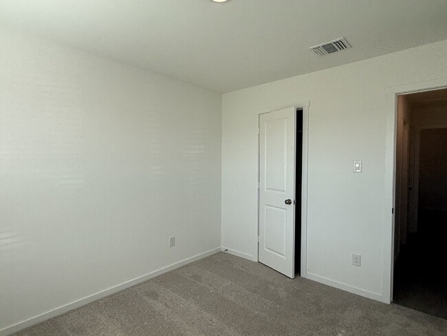 Building Photo - New construction 3 bedroom