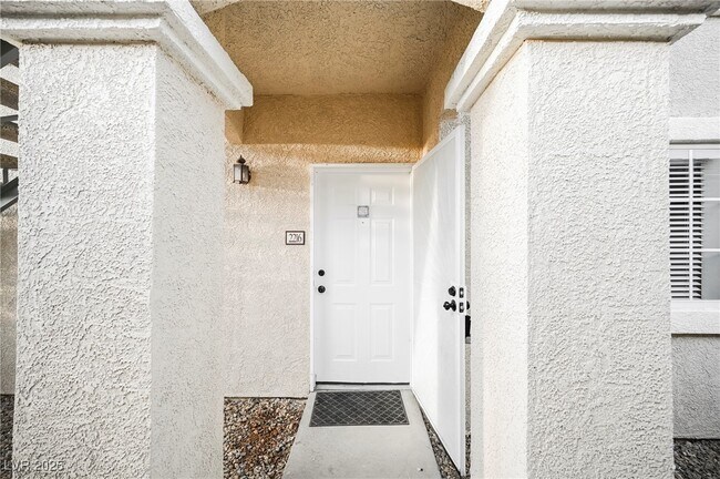Building Photo - 833 Aspen Peak Loop