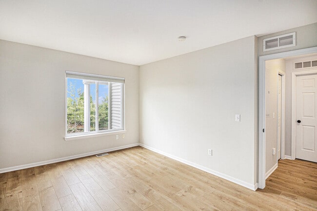 Building Photo - 3138 Asher Rd