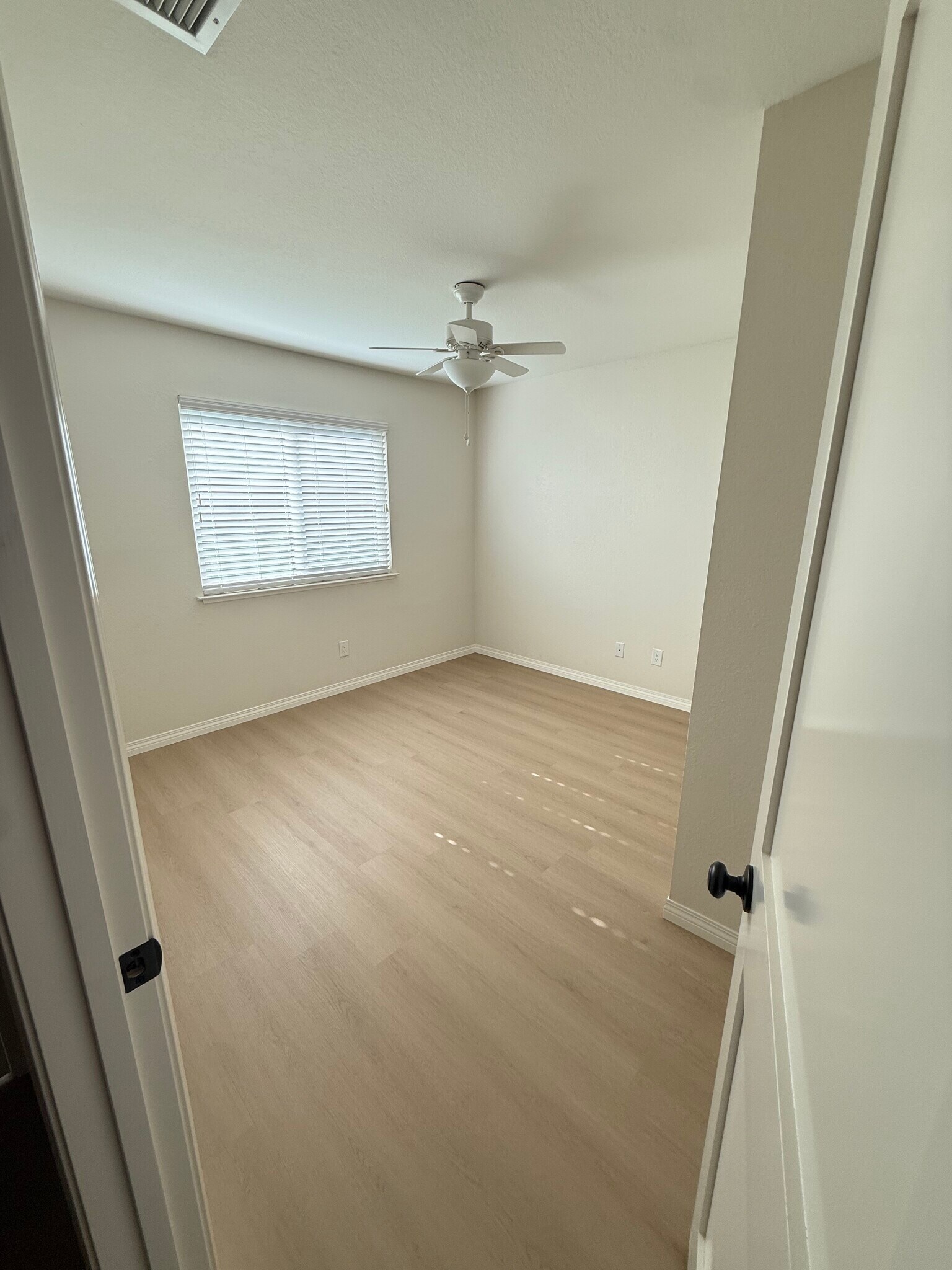 Building Photo - 6624 Trilby Ct
