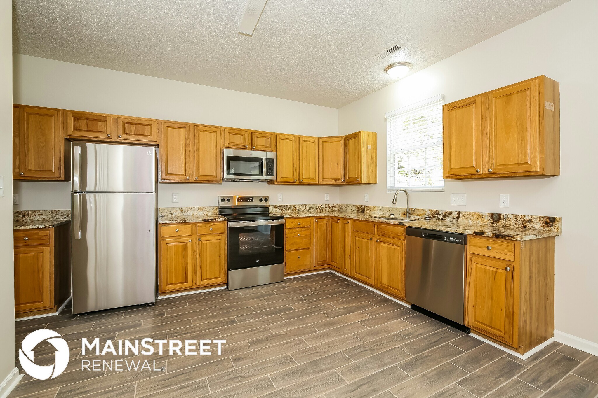 Building Photo - 2023 Gramercy Park Dr