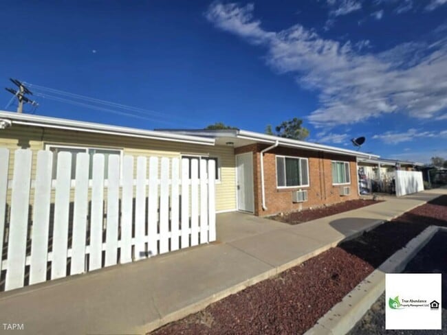 Primary Photo - Cozy &amp; Stunning One Bedroom Apartment!