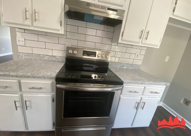 Building Photo - 3930 Chelsea Hill Dr