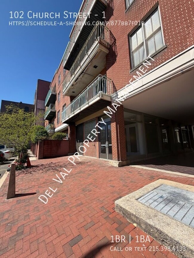 Building Photo - 102 Church St