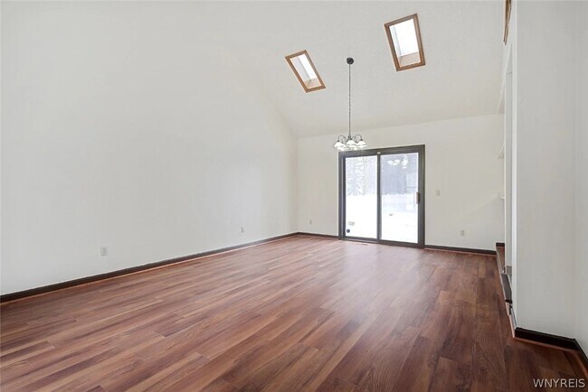 Building Photo - 383 S Ellicott Creek Rd