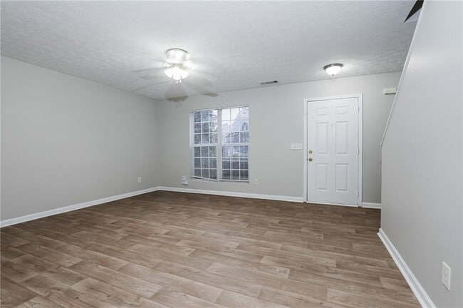 Building Photo - 5896 Strathmoor Manor Cir