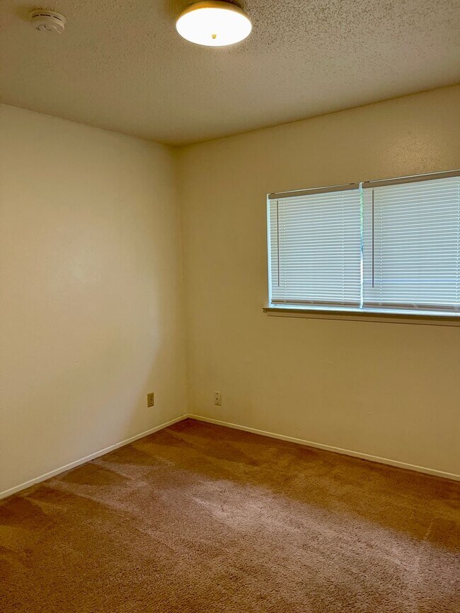 Building Photo - 7310 Sage Oak