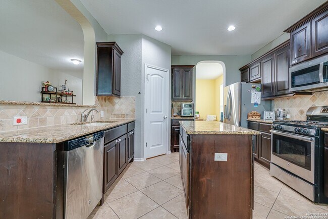 Building Photo - 12310 Red Maple Way