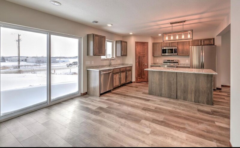 Building Photo - 421 Sierra Pl
