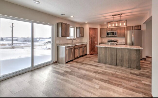 Building Photo - 419 Sierra Pl