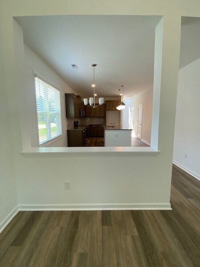 Building Photo - Brand new 3 bedroom 2.5 bath home in Leland
