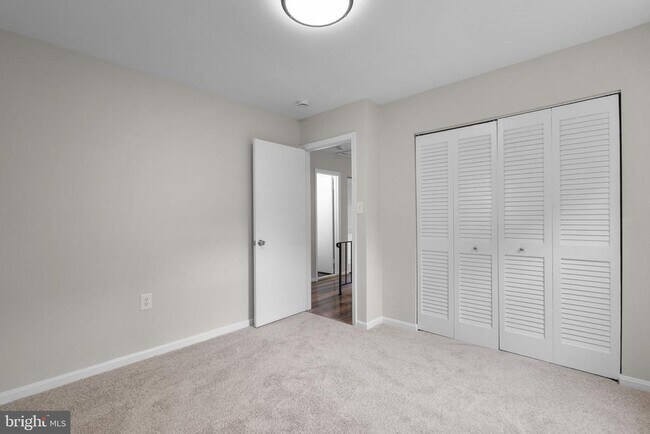 Building Photo - 3351 Buehler Ct