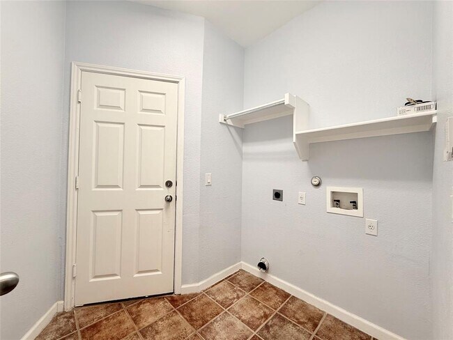 Building Photo - 312 Middle Ground Cove