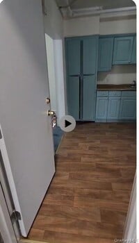 Building Photo - 488 Nassau Rd