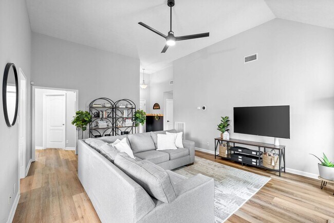 Building Photo - Gorgeous 3 Bedroom 2.5 Bath Home For Rent!!!